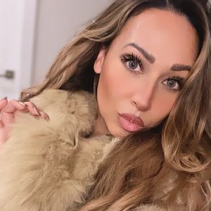 Meet your Posher, Mayra